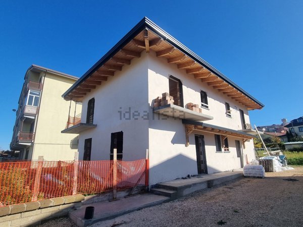 casa indipendente in vendita a Montemiletto