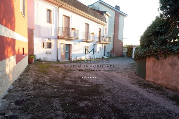 casa indipendente in vendita a Montemiletto