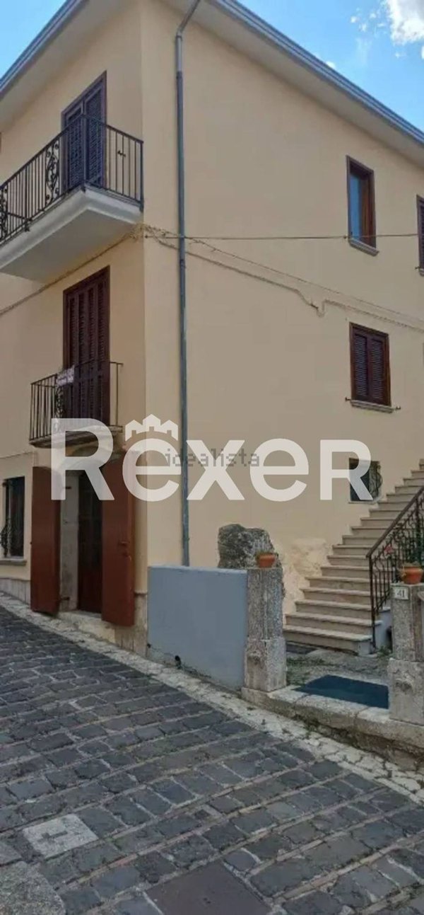 casa indipendente in vendita a Montemiletto