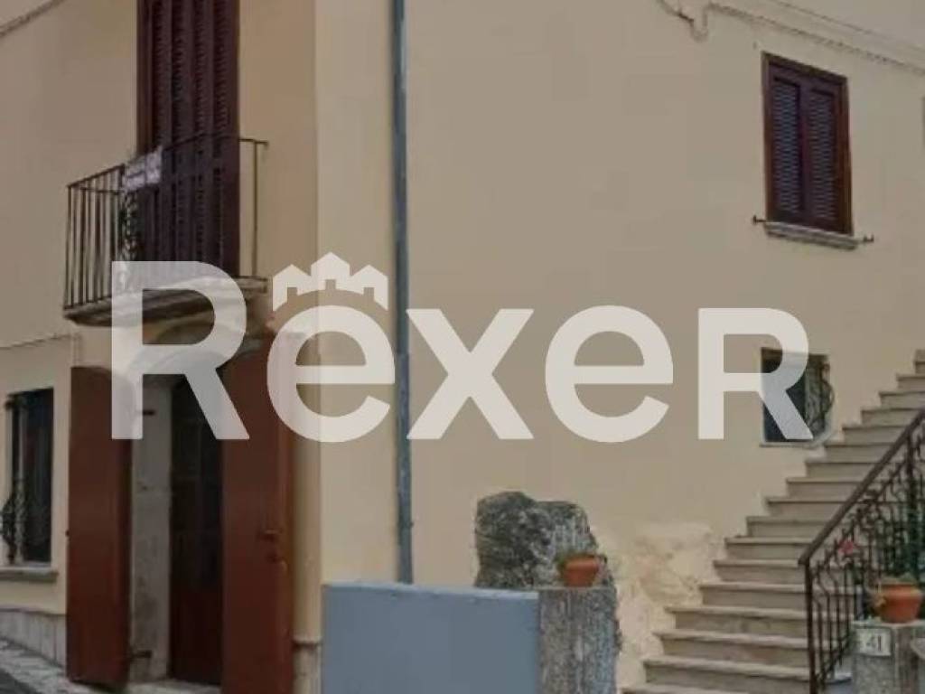 casa indipendente in vendita a Montemiletto