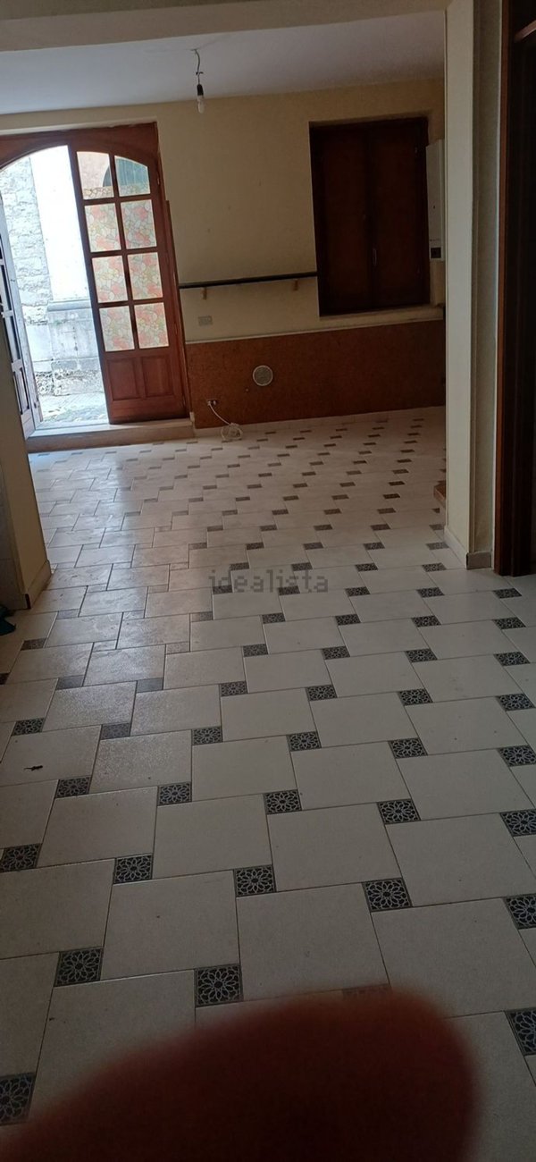 casa indipendente in vendita a Montemiletto