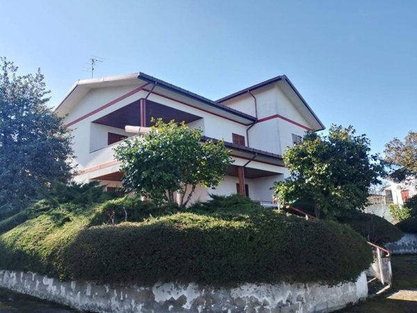 casa indipendente in vendita a Montemiletto