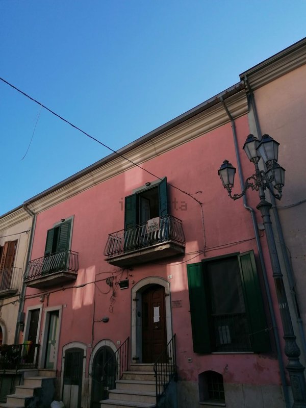 casa indipendente in vendita a Montemiletto