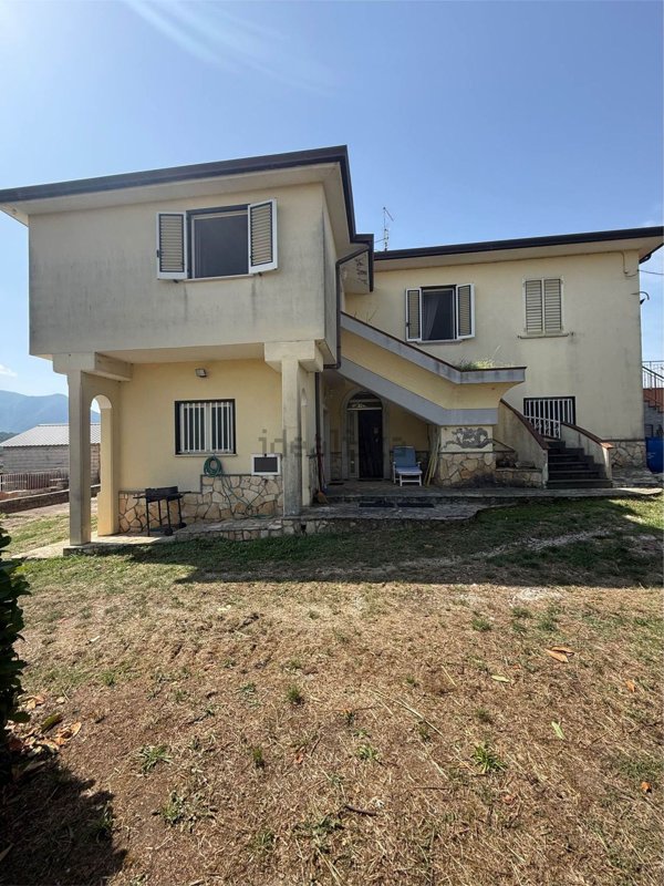 casa indipendente in vendita a Montemiletto