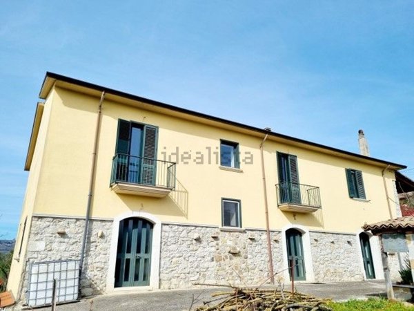 casa indipendente in vendita a Montemiletto