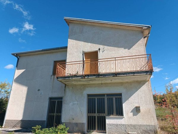 casa indipendente in vendita a Morra De Sanctis