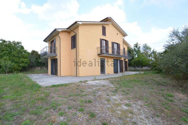 casa indipendente in vendita a Morra De Sanctis