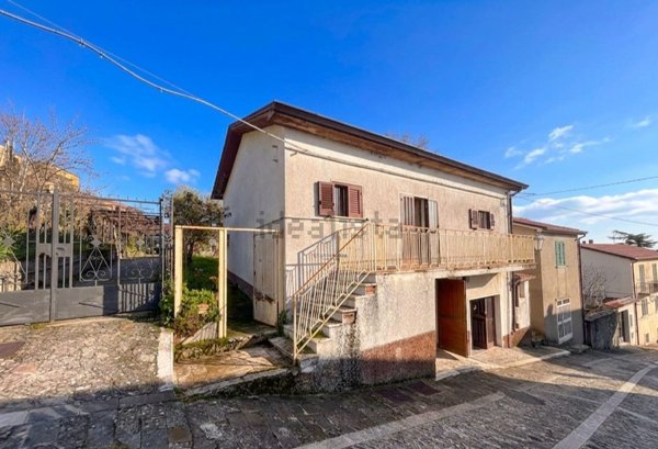 appartamento in vendita a Morra De Sanctis