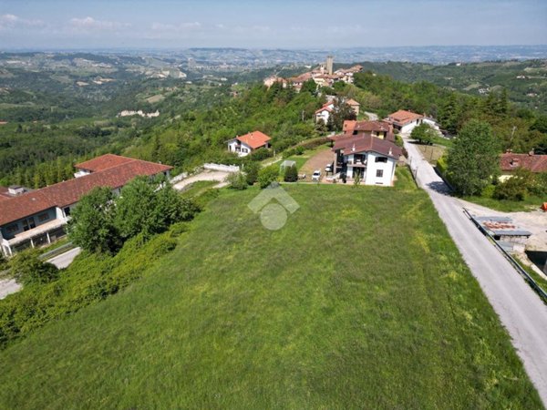 terreno edificabile in vendita ad Albaretto della Torre