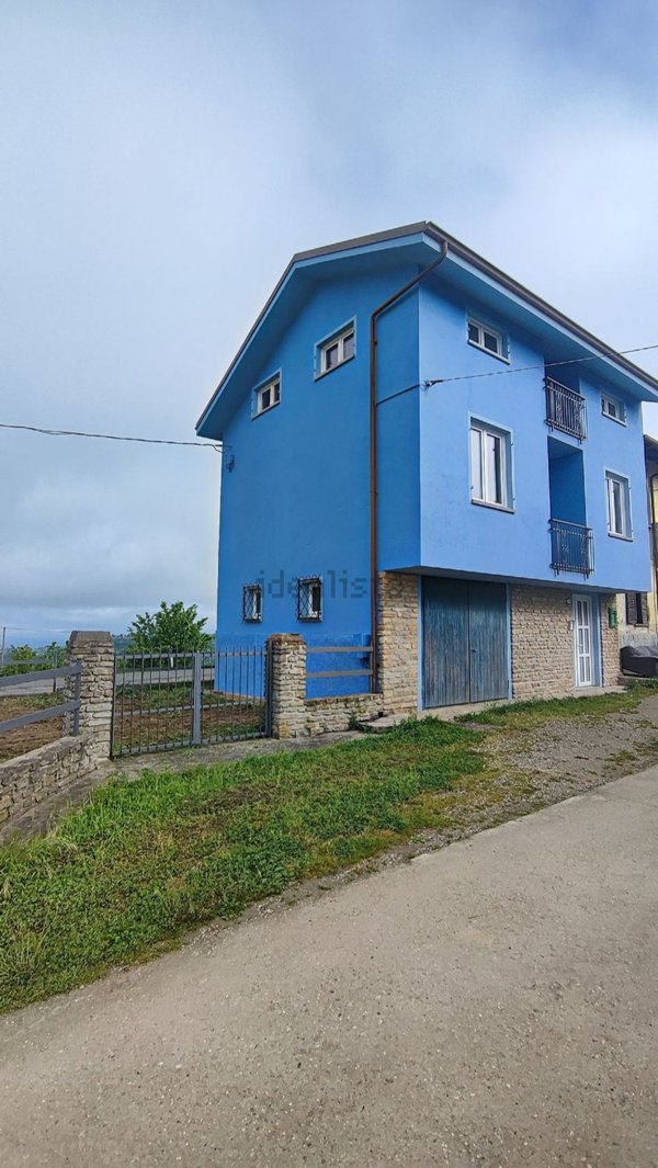 casa indipendente in vendita ad Albaretto della Torre in zona Tre Cunei