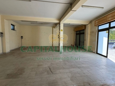 negozio in vendita a Mugnano del Cardinale