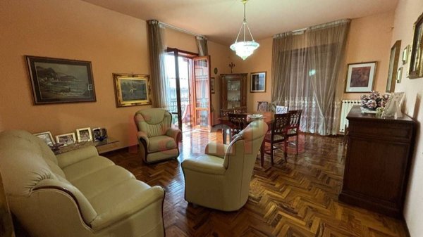 casa indipendente in vendita a Mugnano del Cardinale