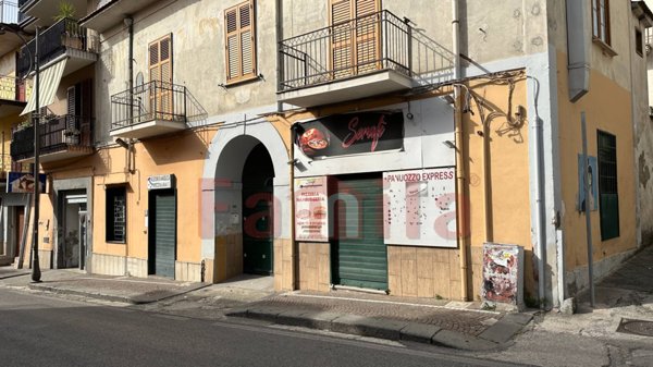 locale commerciale in vendita a Mugnano del Cardinale