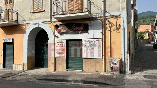 locale commerciale in vendita a Mugnano del Cardinale