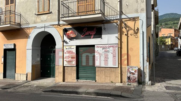 locale commerciale in vendita a Mugnano del Cardinale