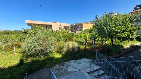 casa indipendente in vendita a Mugnano del Cardinale