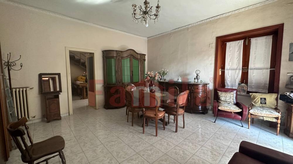 casa indipendente in vendita a Mugnano del Cardinale