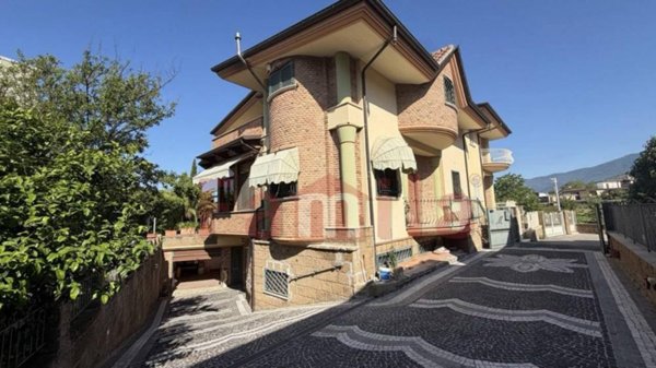 casa indipendente in vendita a Mugnano del Cardinale