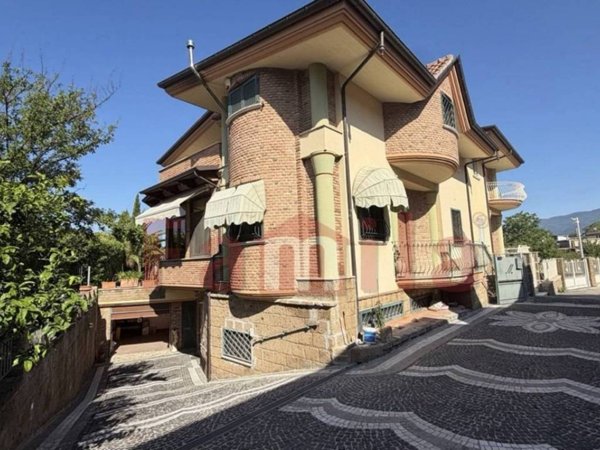 casa indipendente in vendita a Mugnano del Cardinale