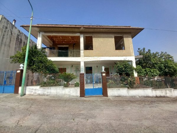 casa indipendente in vendita a Mugnano del Cardinale
