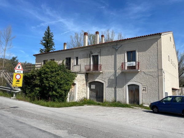 mansarda in vendita a Nusco in zona Ponteromito