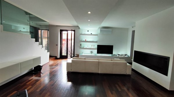 casa indipendente in vendita a Nusco