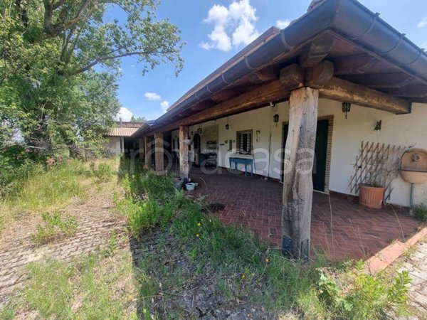 casa indipendente in vendita a Nusco