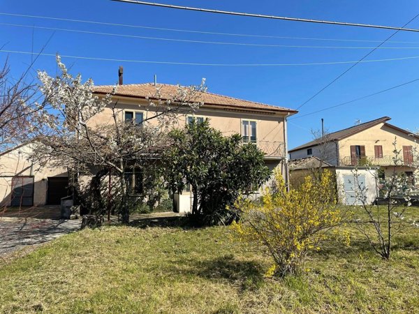casa indipendente in vendita a Nusco