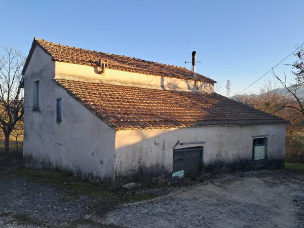 casa indipendente in vendita a Nusco