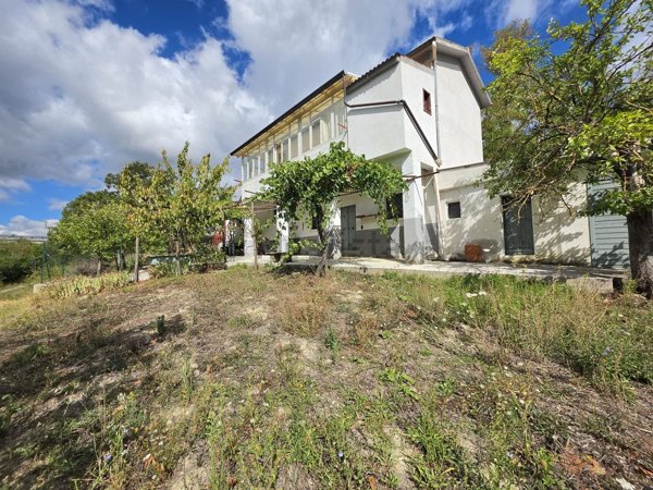 casa indipendente in vendita a Nusco