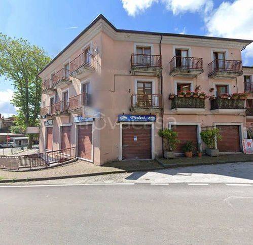 negozio in vendita ad Ospedaletto d'Alpinolo