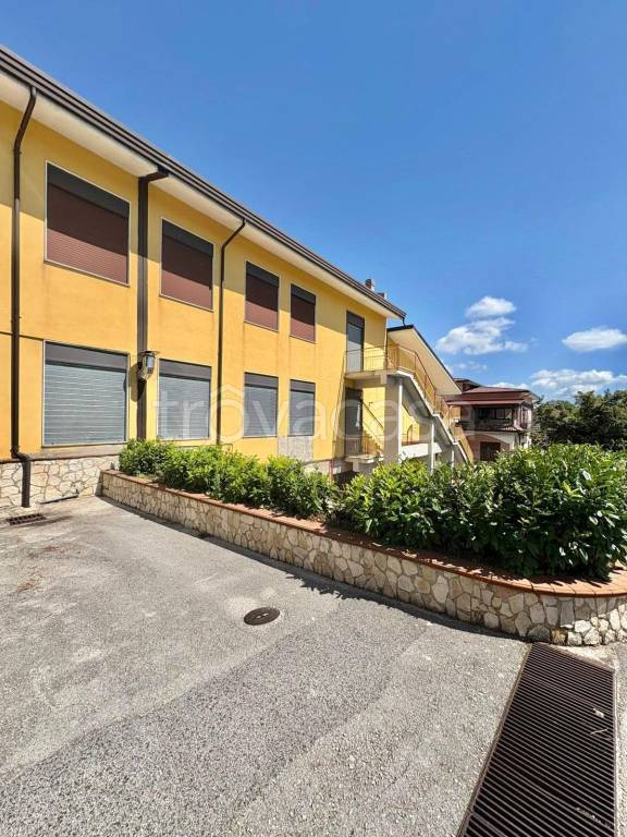 capannone in vendita ad Ospedaletto d'Alpinolo