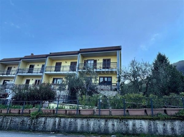 casa indipendente in vendita ad Ospedaletto d'Alpinolo