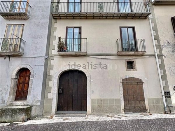 casa semindipendente in vendita ad Ospedaletto d'Alpinolo