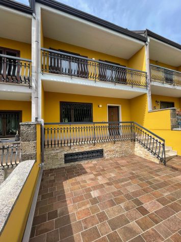 casa indipendente in vendita ad Ospedaletto d'Alpinolo