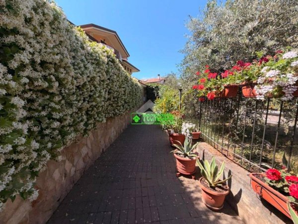 casa indipendente in vendita ad Ospedaletto d'Alpinolo
