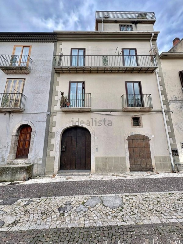 casa semindipendente in vendita ad Ospedaletto d'Alpinolo