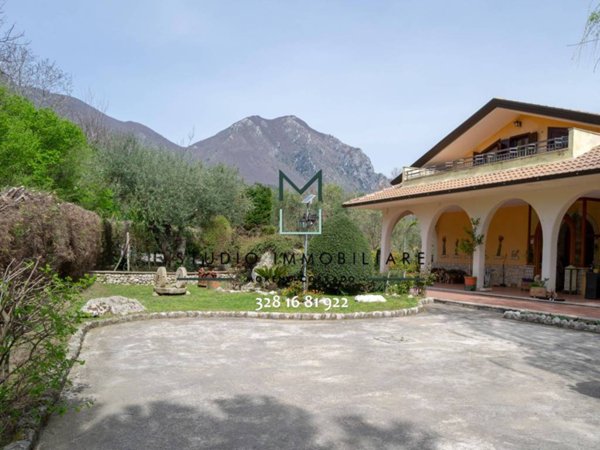 casa indipendente in vendita ad Ospedaletto d'Alpinolo