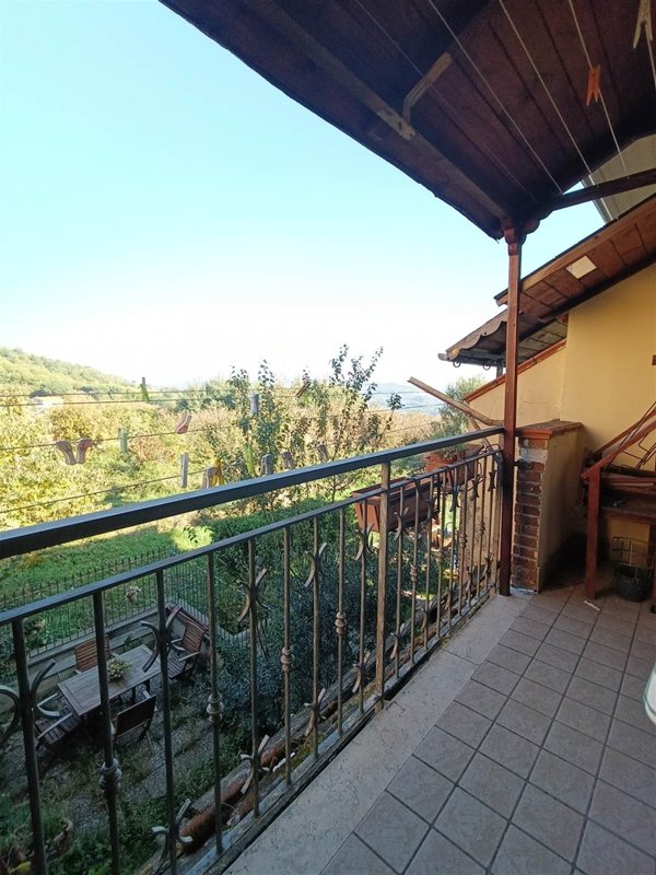 casa indipendente in vendita ad Ospedaletto d'Alpinolo