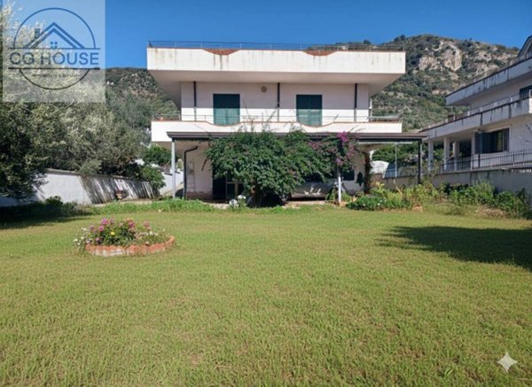 villa in vendita a Pago del Vallo di Lauro