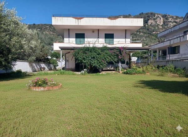 casa indipendente in vendita a Pago del Vallo di Lauro