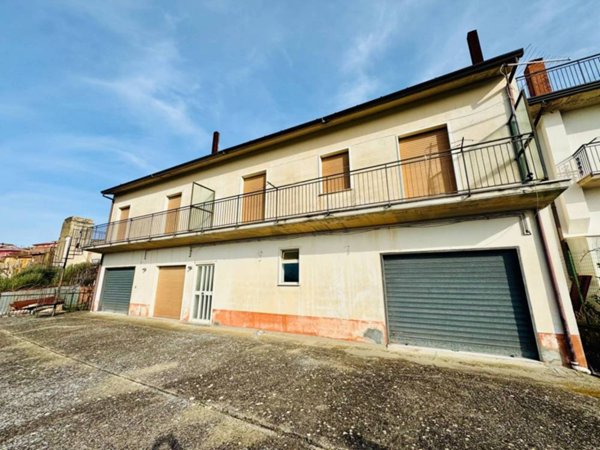 casa indipendente in vendita a Parolise