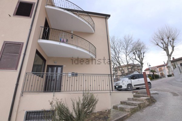 appartamento in vendita a Parolise in zona Serra
