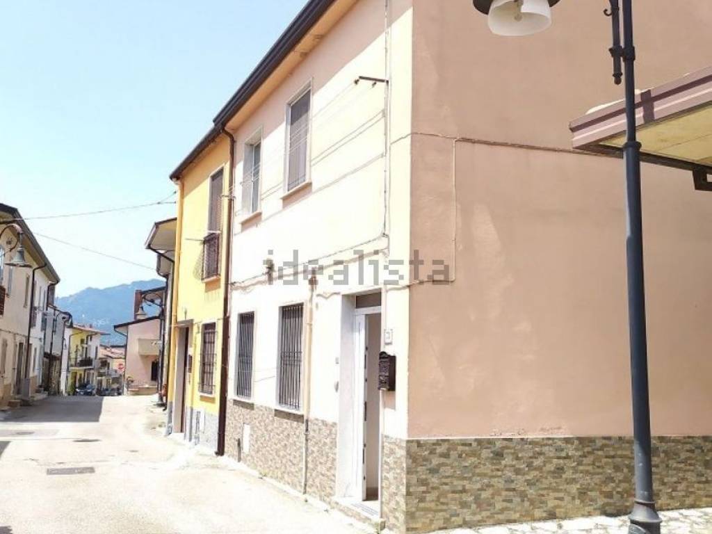casa indipendente in vendita a Paternopoli