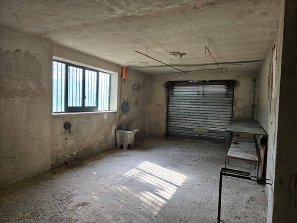 casa indipendente in vendita a Paternopoli