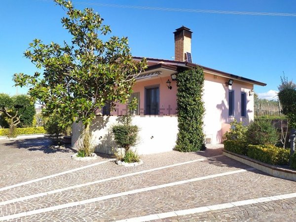 casa indipendente in vendita a Paternopoli