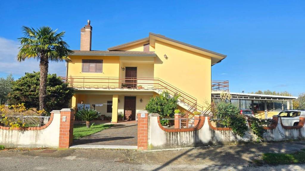casa indipendente in vendita a Paternopoli