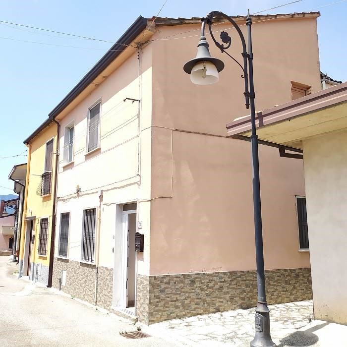 casa indipendente in vendita a Paternopoli