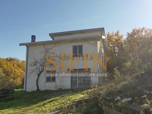 casa indipendente in vendita a Paternopoli