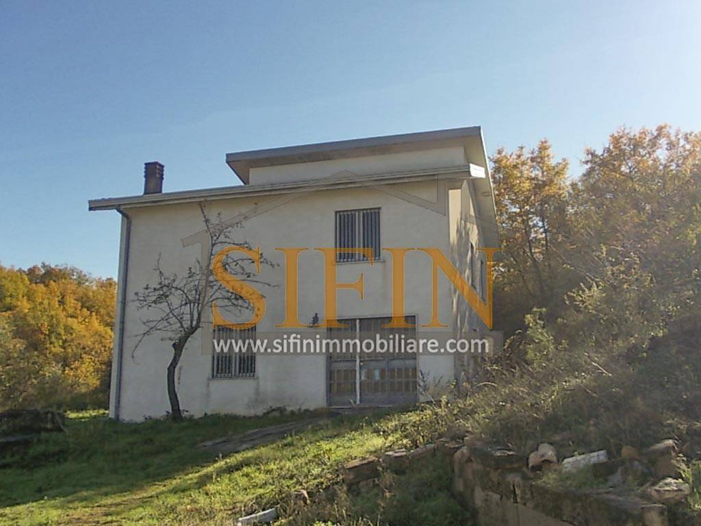 casa indipendente in vendita a Paternopoli